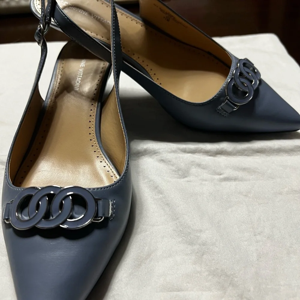 Adrienne Vittadini blue sling backs - Picture 4 of 6
